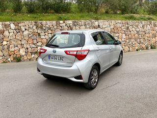 Toyota Yaris Hybrid 100H | Etiqueta ECO