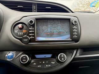 Toyota Yaris Hybrid 100H | Etiqueta ECO