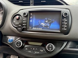 Toyota Yaris Hybrid 100H | Etiqueta ECO