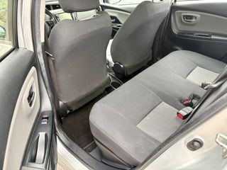 Toyota Yaris Hybrid 100H | Etiqueta ECO