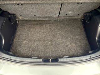 Toyota Yaris Hybrid 100H | Etiqueta ECO