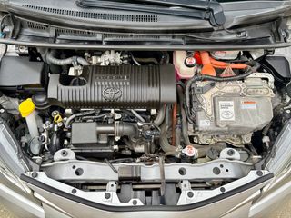 Toyota Yaris Hybrid 100H | Etiqueta ECO