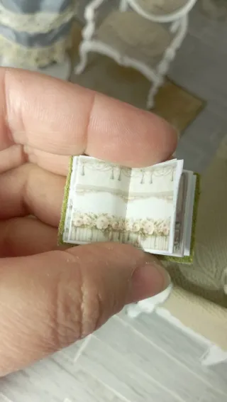 Libro miniatura 1:12 Pelle vintage