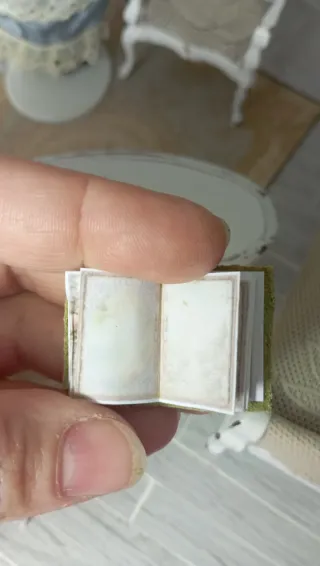 Libro miniatura 1:12 Pelle vintage