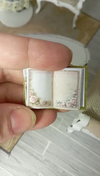 Libro miniatura 1:12 Pelle vintage
