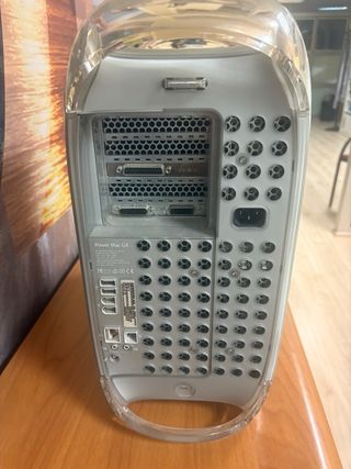 Apple Power Mac G4 + Teclado, Cables, CD, Manual