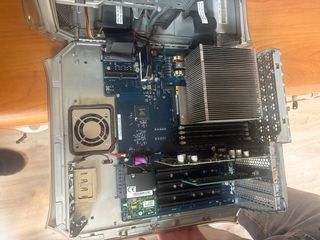 Apple Power Mac G4 + Teclado, Cables, CD, Manual