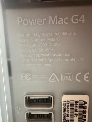 Apple Power Mac G4 + Teclado, Cables, CD, Manual