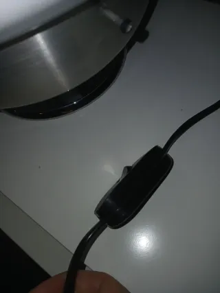 Lampada anni 70 vetro opalino e acciaio