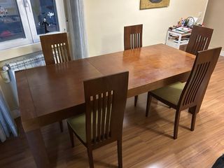 Tavolo da pranzo in legno di noce + 5 sedie