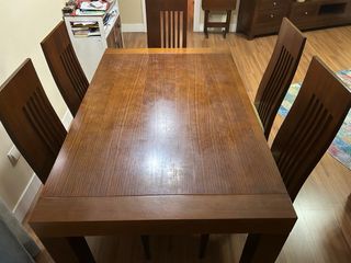 Tavolo da pranzo in legno di noce + 5 sedie