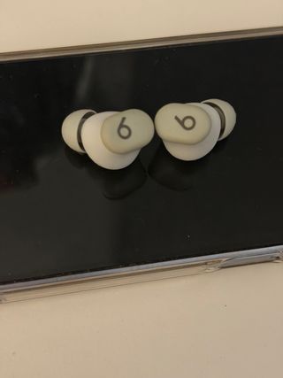 Cascos Beats Solo Buds Beige/Blanco