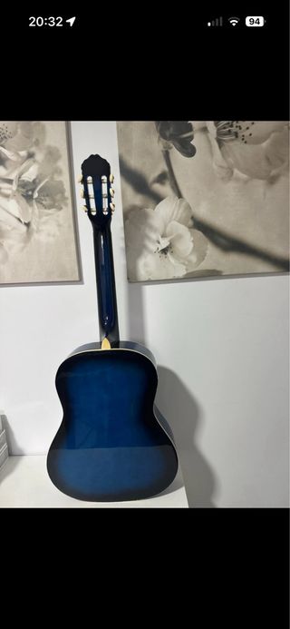 Chitarra classica blu