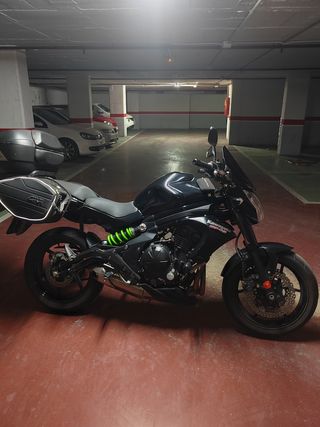 Kawasaki Naked Negra Er6 n