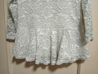 Blusa Amisu Encaje Blanca Manga Larga