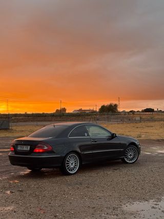 Mercedes-Benz  CLK 2004