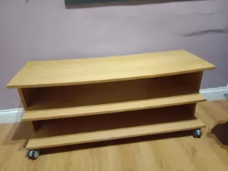 Mobile da pranzo o camera in legno