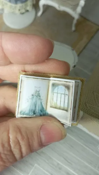 Libro miniatura 1:12 Pelle - Ballerina