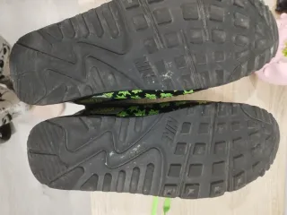 Zapatillas Nike Air Max T Zone Negras y Verdes