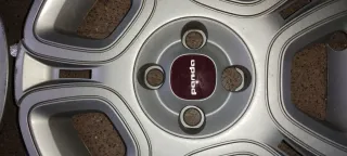 Tapacubos Fiat Panda  Originales (4 unidades).R15