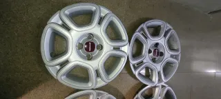 Tapacubos Fiat Panda  Originales (4 unidades).R15