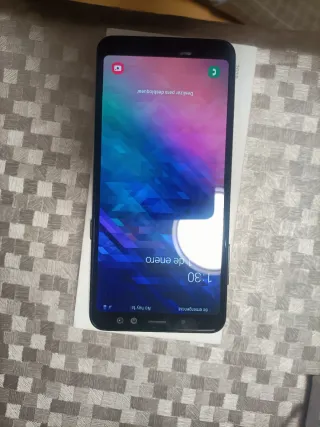 Samsung Galaxy A8 Negro + Cargador