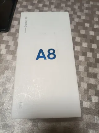 Samsung Galaxy A8 Negro + Cargador