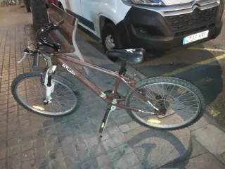 Bicicleta Btwin Montaña para chico, 24 pulgadas.
