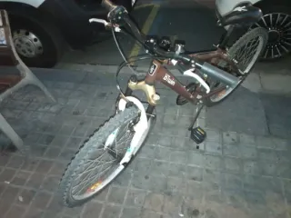 Bicicleta Btwin Montaña para chico, 24 pulgadas.