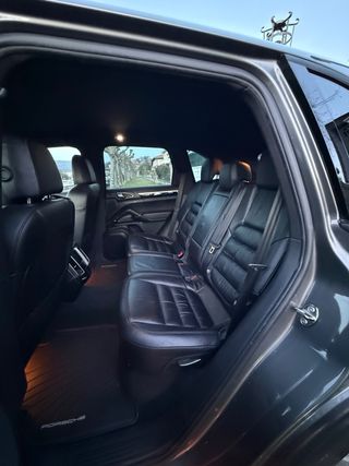 Porsche Cayenne 2012