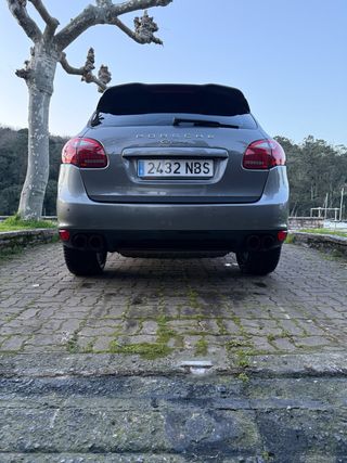 Porsche Cayenne 2012