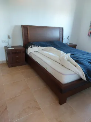 Juego de alcoba madera 2 mesitas de.noche