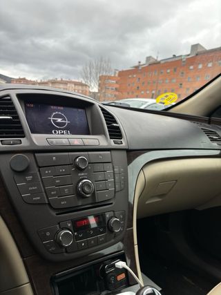 Opel Insignia 2010