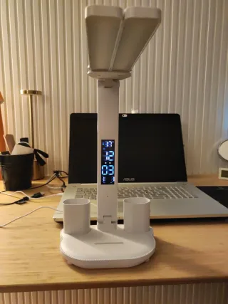 Lámpara Escritorio LED Moderna