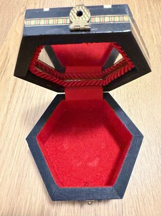 Caja joyero madera marroquíneria con espejo