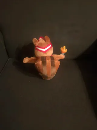 Muñeco Ardilla Deportista Rasi