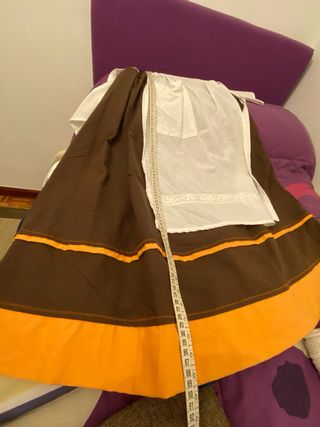 Traje Neska con toquilla lana