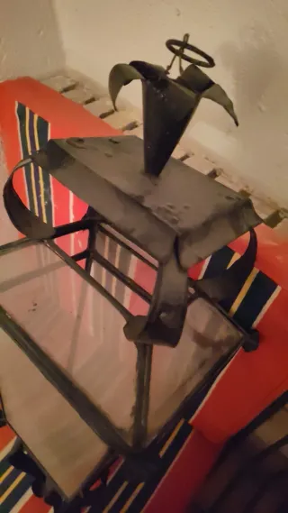 Farol antiguo de forja