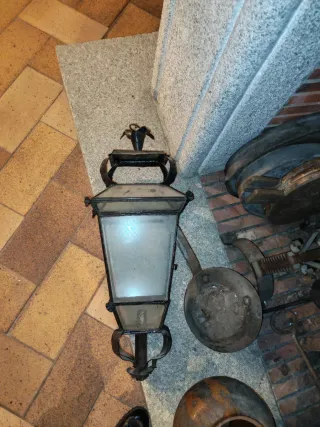 Farol antiguo de forja