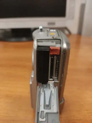 Cámara Olympus C50 Zoom Plata