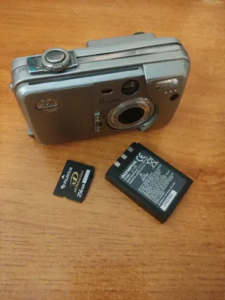 Cámara Olympus C50 Zoom Plata