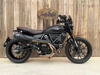 Ducati Scrambler Icon Dark