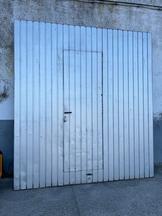 Puerta de hierro Alto 270 Ancho 245