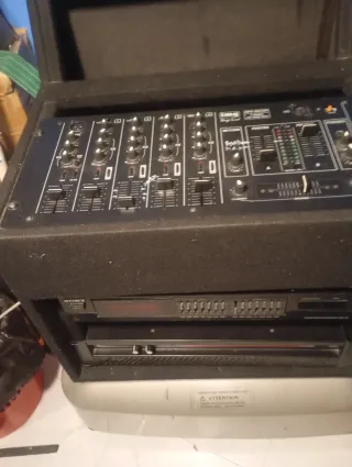 Equipo Sonido Maleta DJ Mezclador Ecualizador