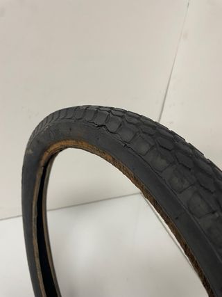 Neumático delantero Motoretta