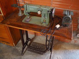 Máquina de coser Alfa 102-300