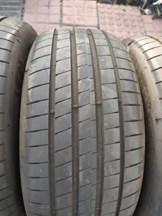 4 Neumáticos Goodyear 245/45/19 102y