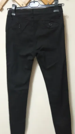 Completo nero skinny push up più  t-shirt