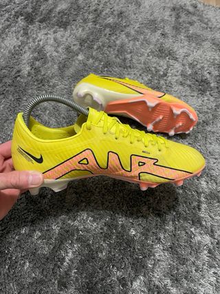 Chuteiras Nike Mercurial Vapor 15 Academy FG/MG