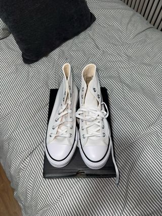 Converse plataforma blancas y negras